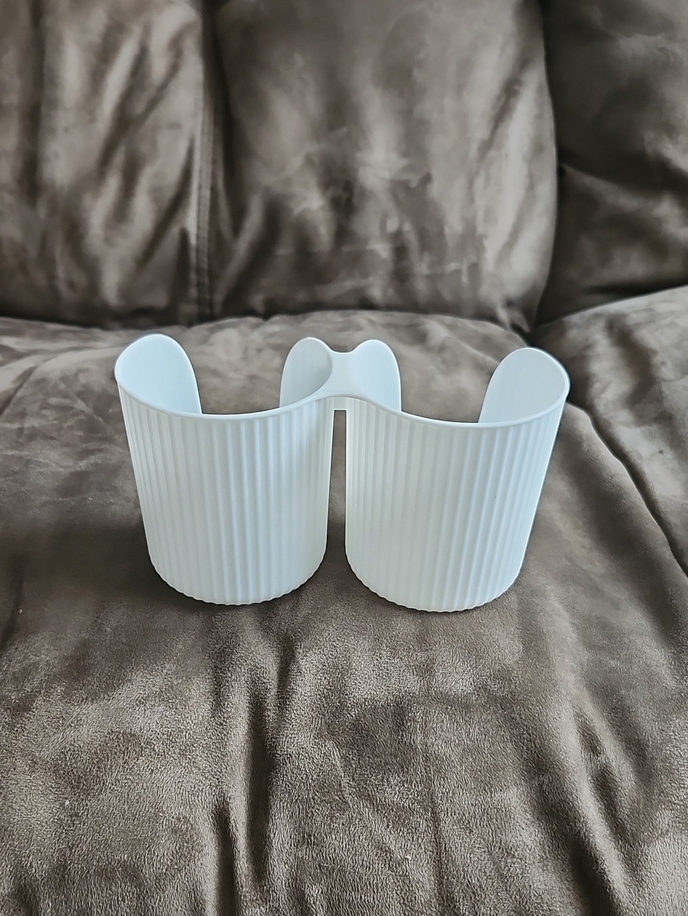 White Ribbed Dual Cup Holder Organizer